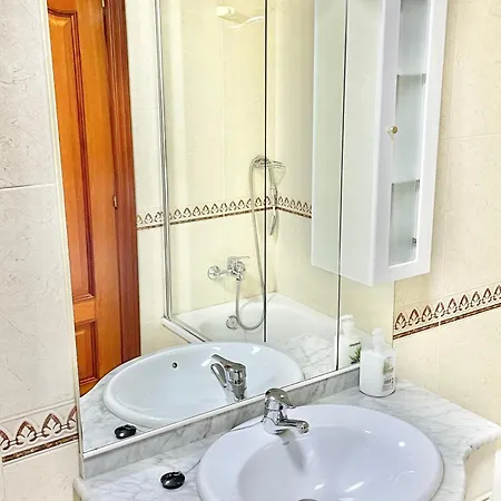 Casa Lur Wifi Y Parking Privado Incluido Χιχόν